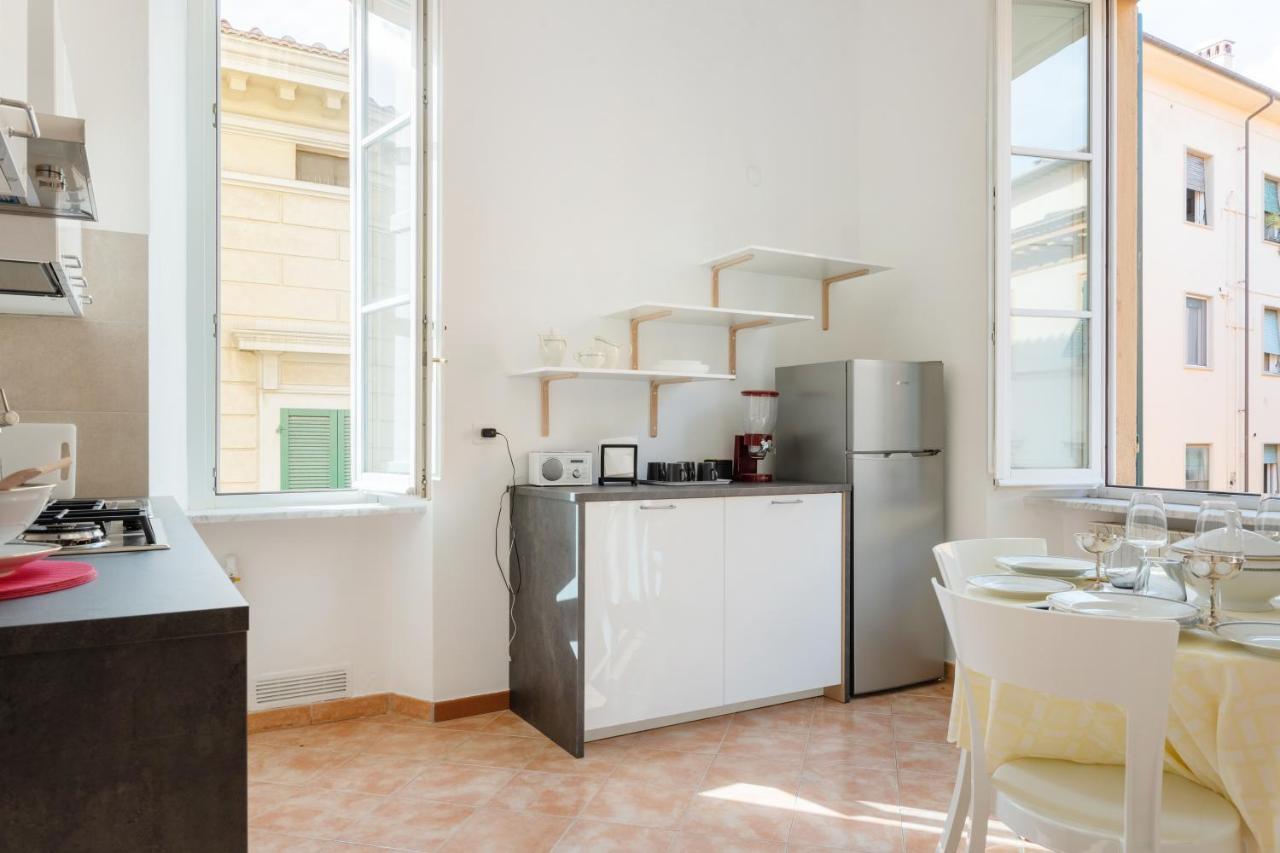 Borgo Stretto Bright Apartments Pisa Exterior photo